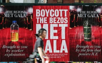 Protestul celor 300 de sticle la Met Gala. Ce i se reproseaza lui Jeff Bezos la New York