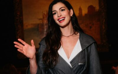Anne Hathaway a apărut cu șuvițe caramel în a treia sarcină