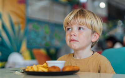 Cinci alimente populare pe care un cardiolog american recomandă să le limitezi în dieta copiilor