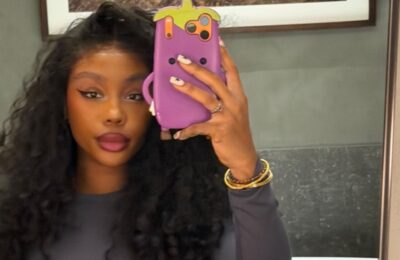 SZA a apărut pe Instagram într o rochie lila cu decolteu până la talie și a propus o formulă ușor de adaptat