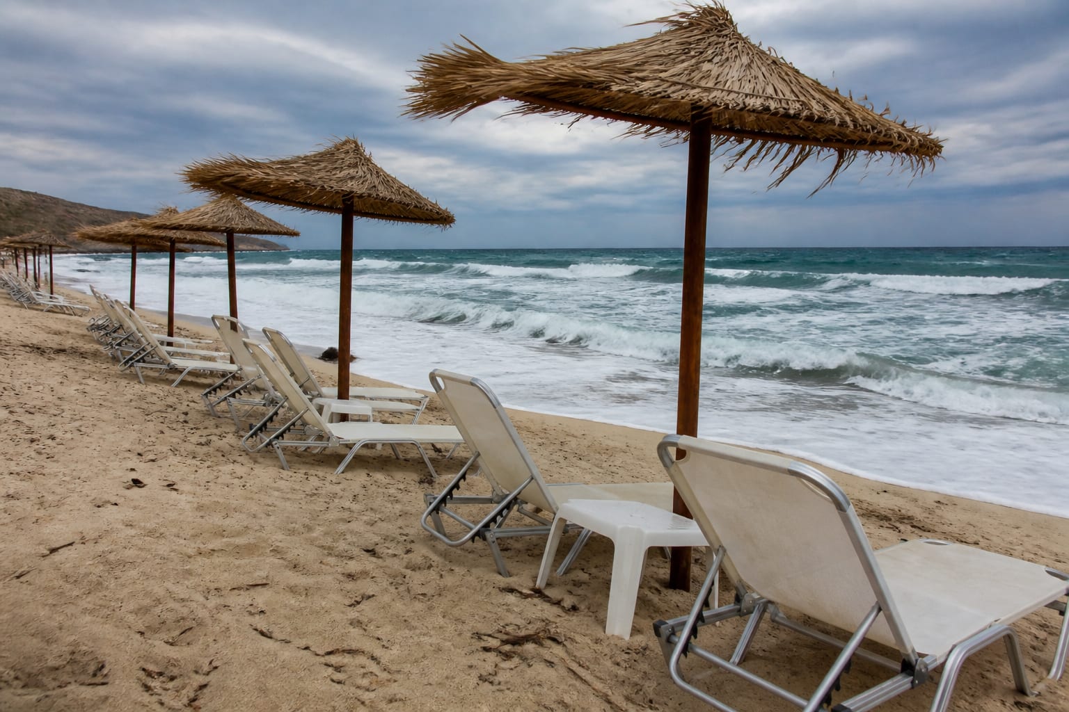 Vacanța în Grecia: Incendii de vegetație și vânt puternic în Halkidiki și alte regiuni