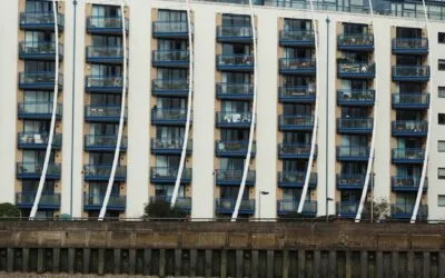 Termenul de 30 septembrie pentru case cu TVA redus a trecut. Cum se compară acum ofertele și finanțarea